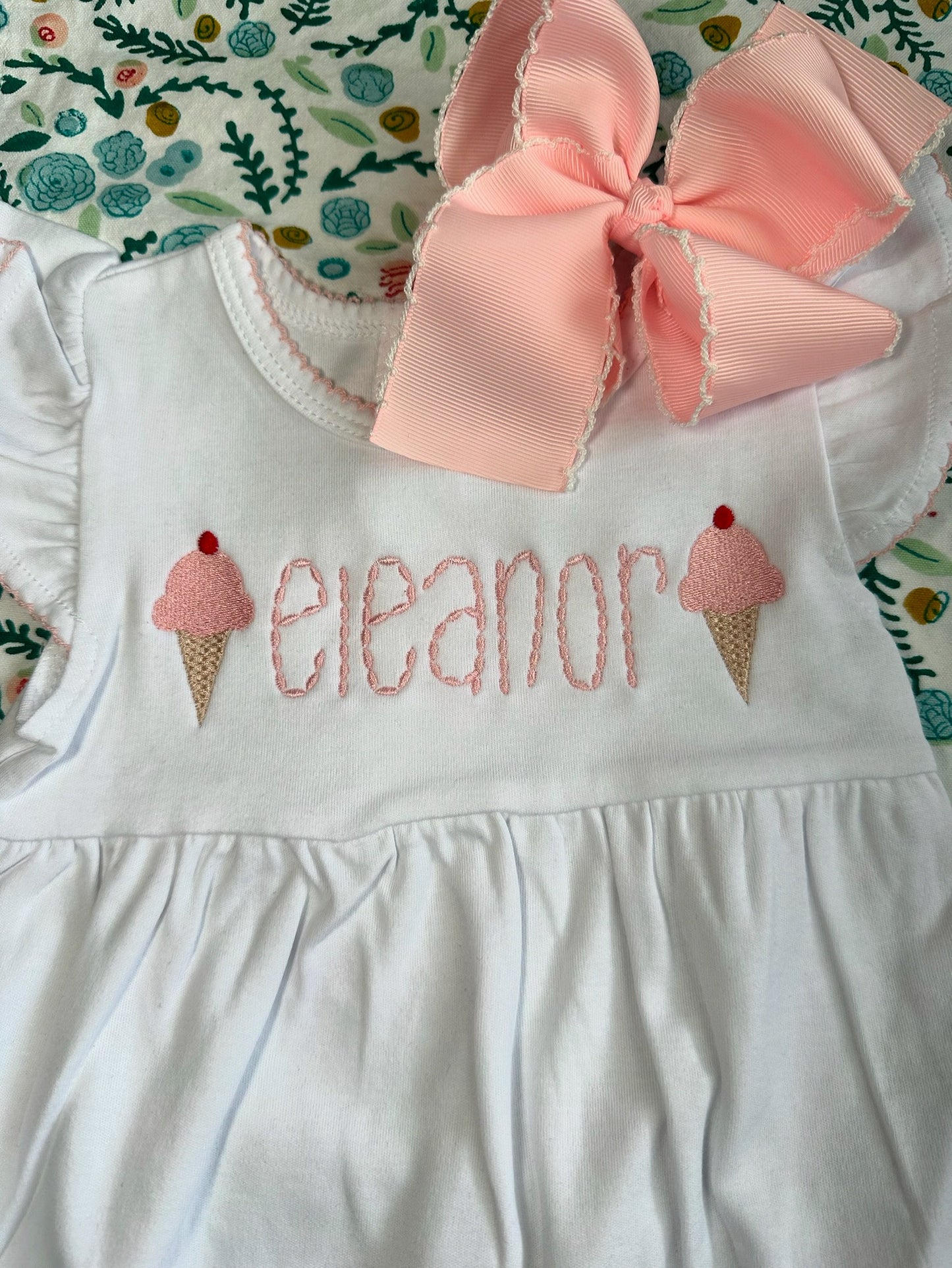 White Bubble with Picot Trim