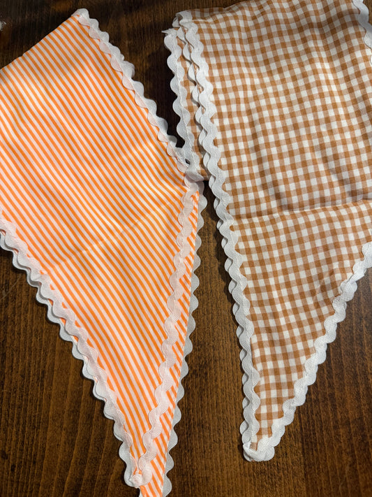Sash with trim